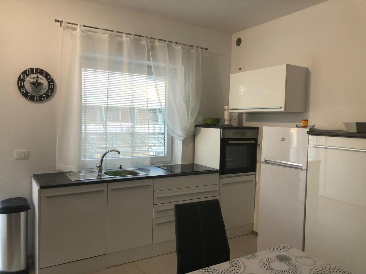 Apartmaji Meduza Izola Exterior foto